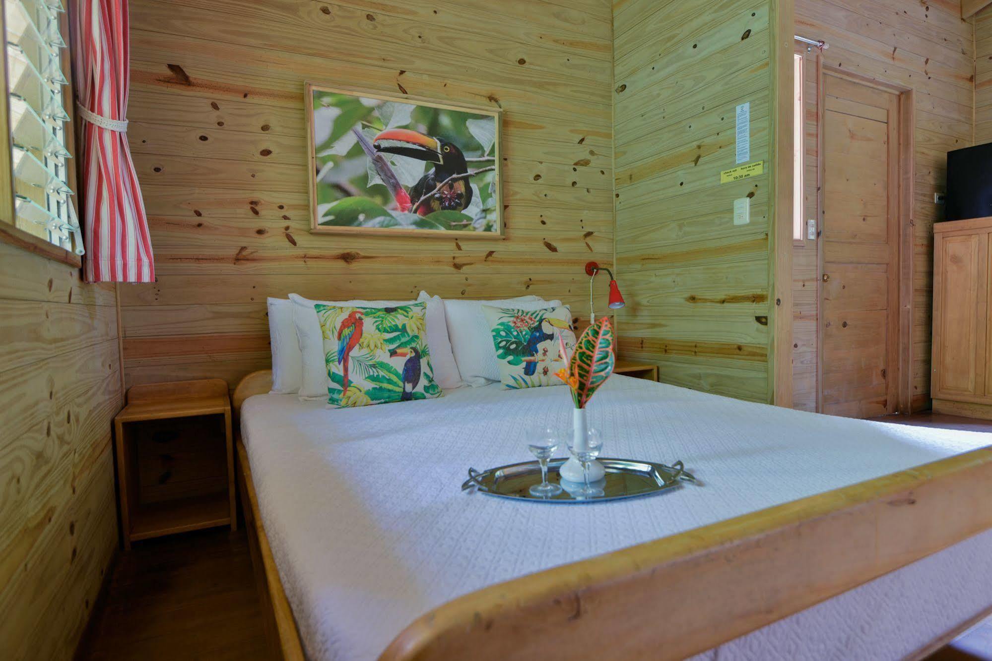 Hotel El Mono Feliz Ojochal Zewnętrze zdjęcie