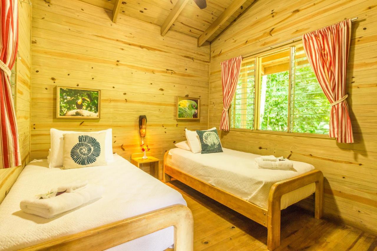 Hotel El Mono Feliz Ojochal Zewnętrze zdjęcie